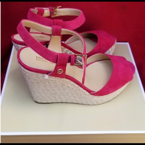 Michael Kira wedge - Picture 2 of 4